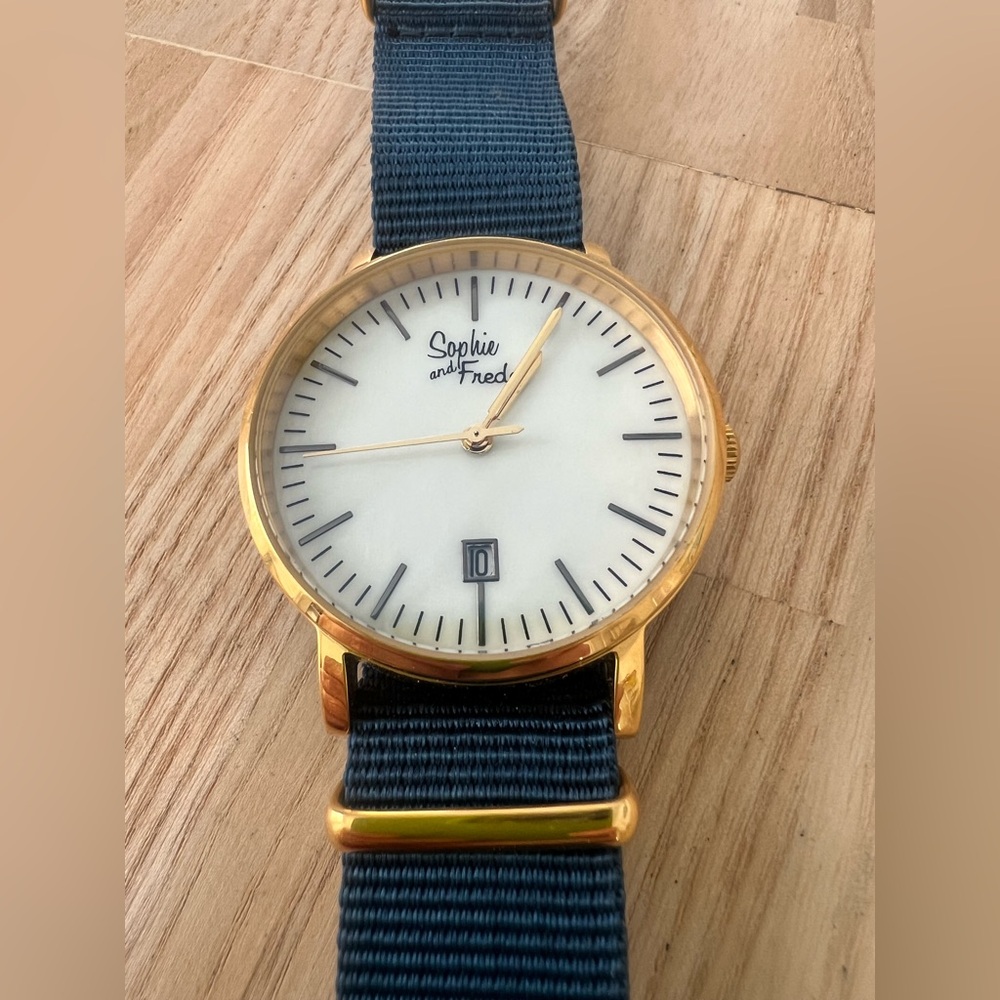 Sophie & Freda ladies gold tone Nantucket blue Nylon strap Watch NEW BATTERY